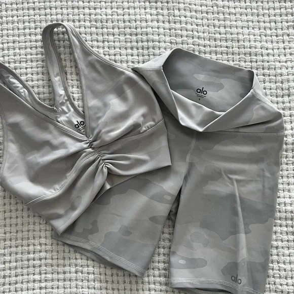 ALO Yoga Bike Shorts - Vapor Camo - Picture 3 of 6